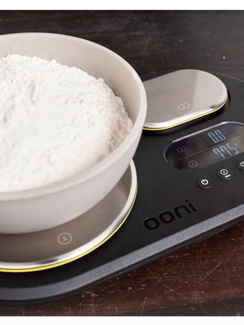 Ooni Digital Kitchen Scale in Black with Stainless Weighing Plate - Picture 3 of 6